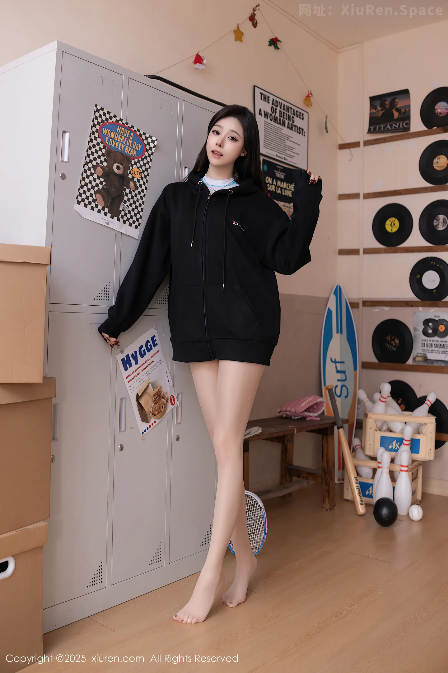 图片[2]-[XiuRen秀人网] VOL.9707 模特小逗逗性感白色高叉连体衣配超薄肉丝秀曼妙身材诱惑写真80P-秀人网官方网站